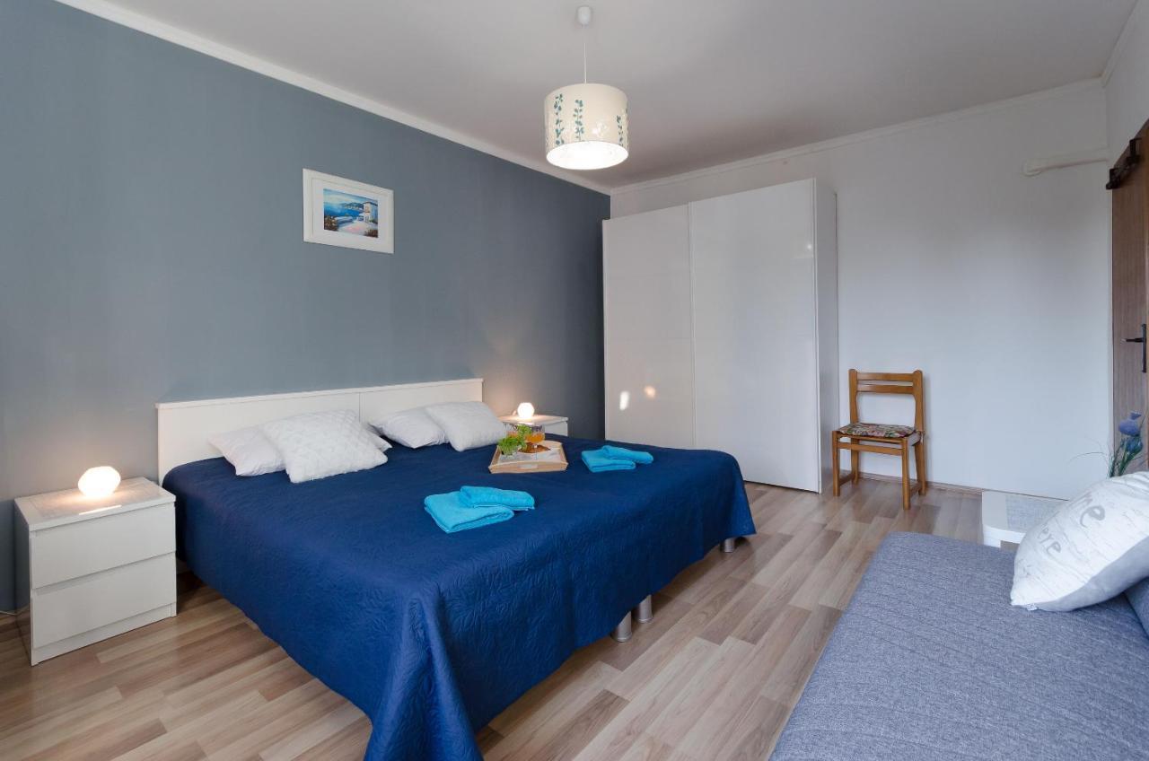 Apartments Ester Funtana Exterior photo