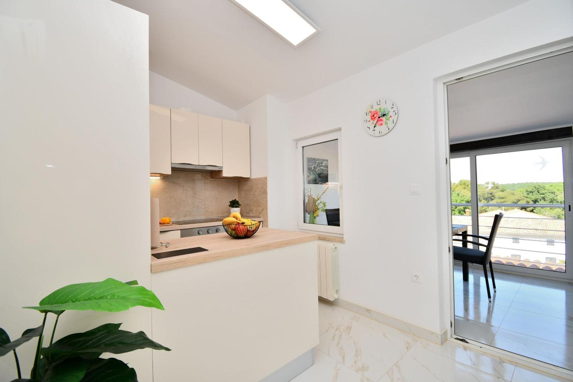 Apartments Ester Funtana Exterior photo