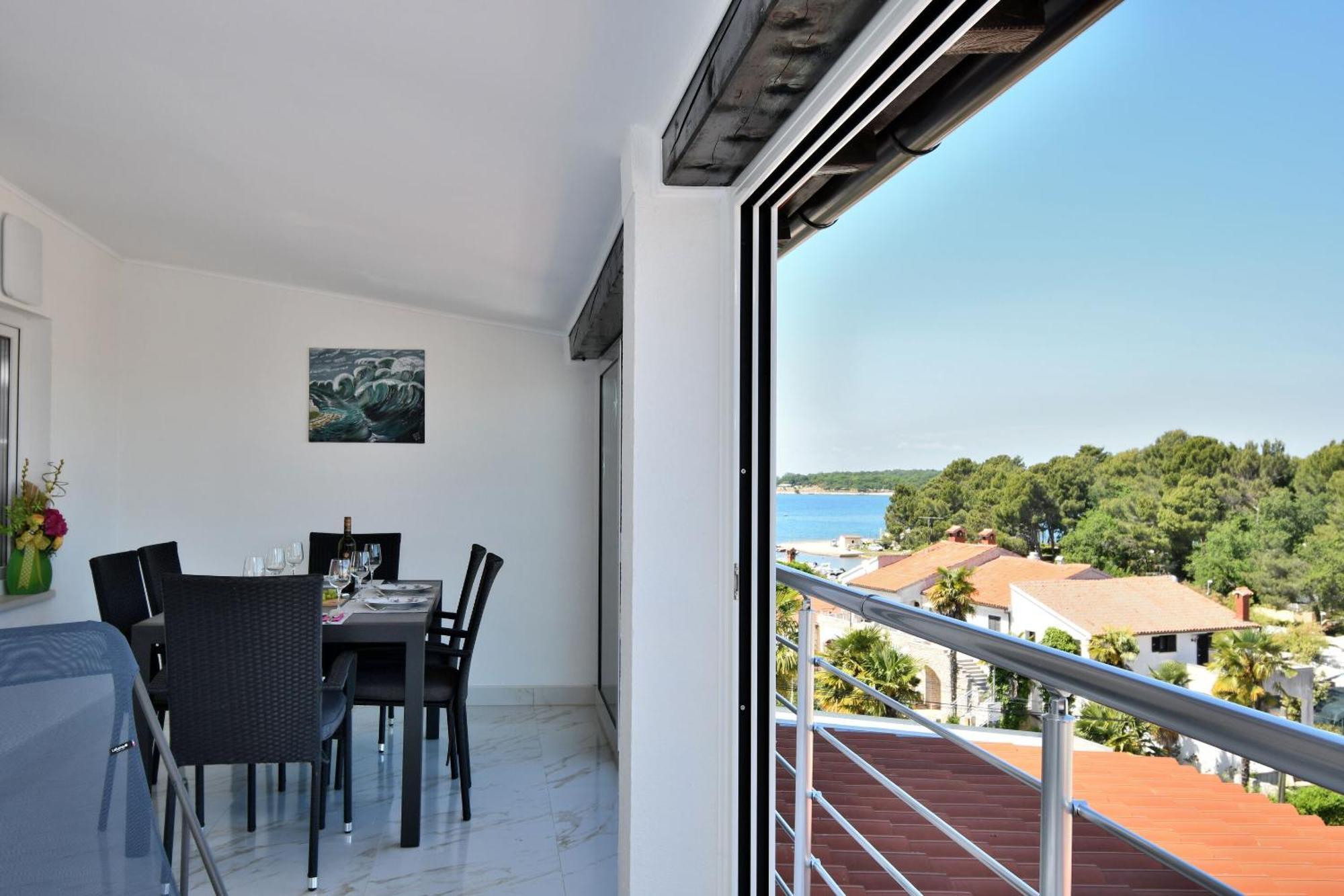 Apartments Ester Funtana Exterior photo